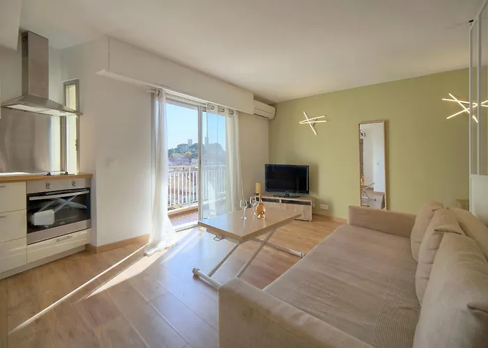 Moderne Balcon, Proche Forville- Centre A0b198 * Cannes