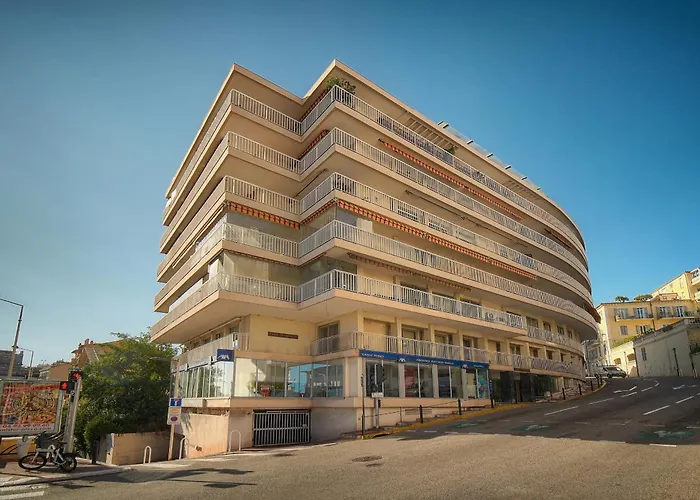 Moderne Balcon, Proche Forville- Centre A0b198 * Cannes